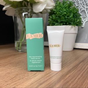 La Mer hand serum.
